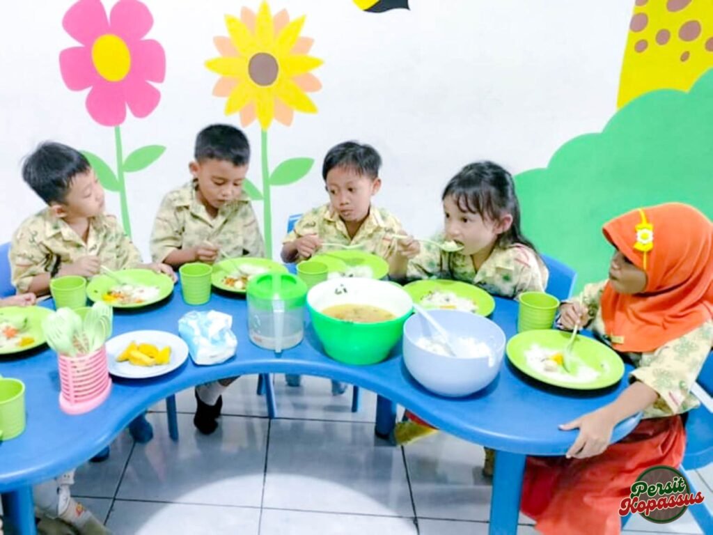 Menu Makan Sehat, Program unggulan di KB Kartika XV-7 Kopassus